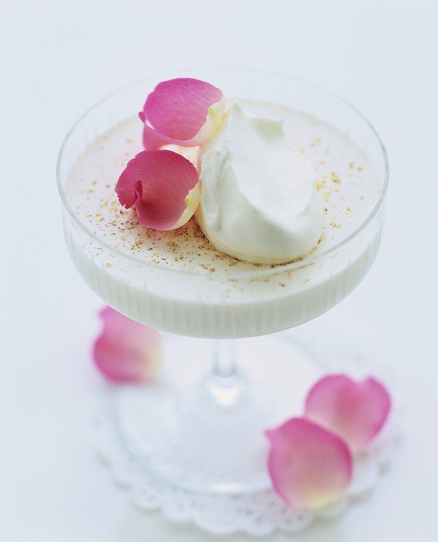 Quark cream with rose water and rose petals