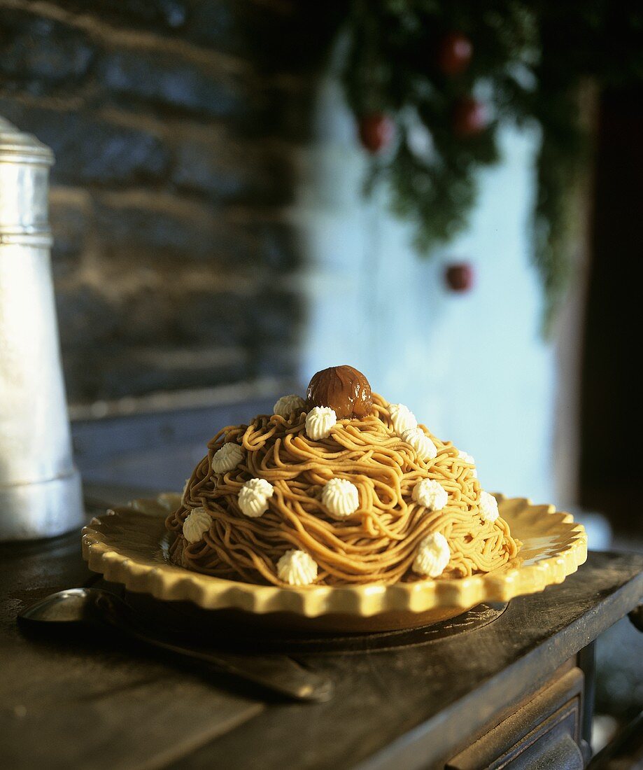 Purè di castagne alle meringe (Kastanienpüree mit Baiser)