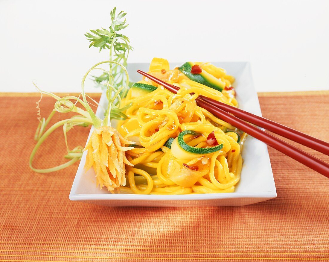 Asian egg noodles with vegetables