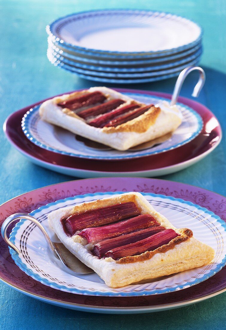 Rhubarb and marzipan puff pastry slices