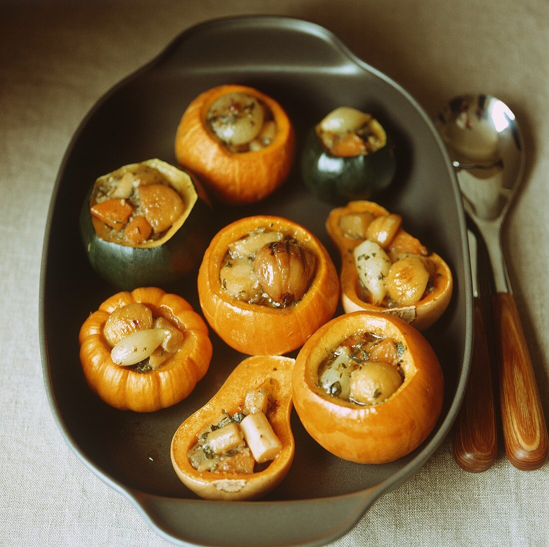 Pumpkins stuffed with shallots and chestnuts