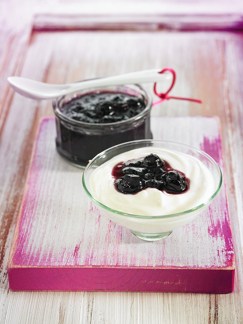 Yogurt with blueberry jam