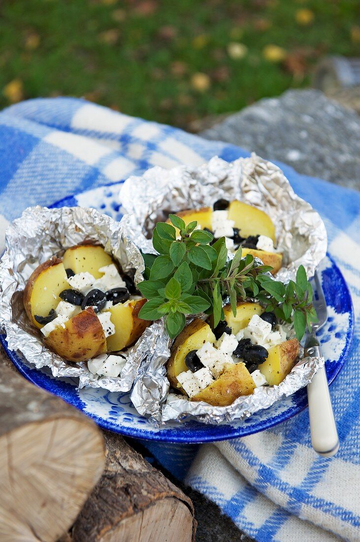 Potatoes with feta and olives