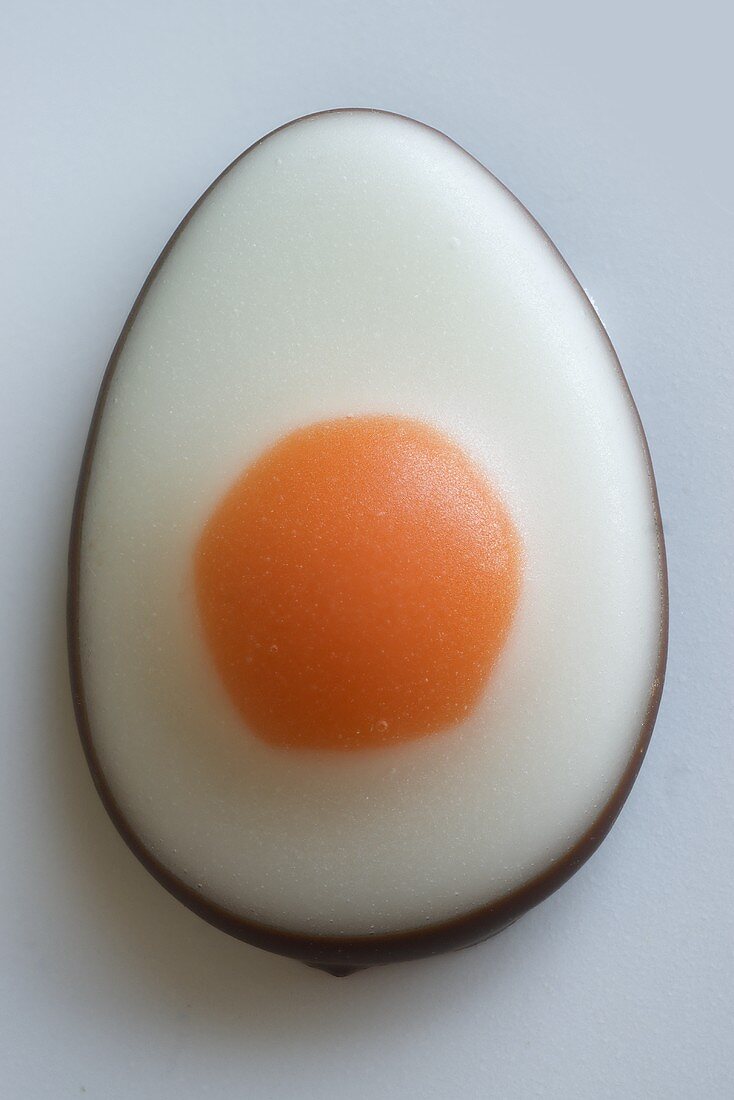 A sugar egg (Easter sweet)