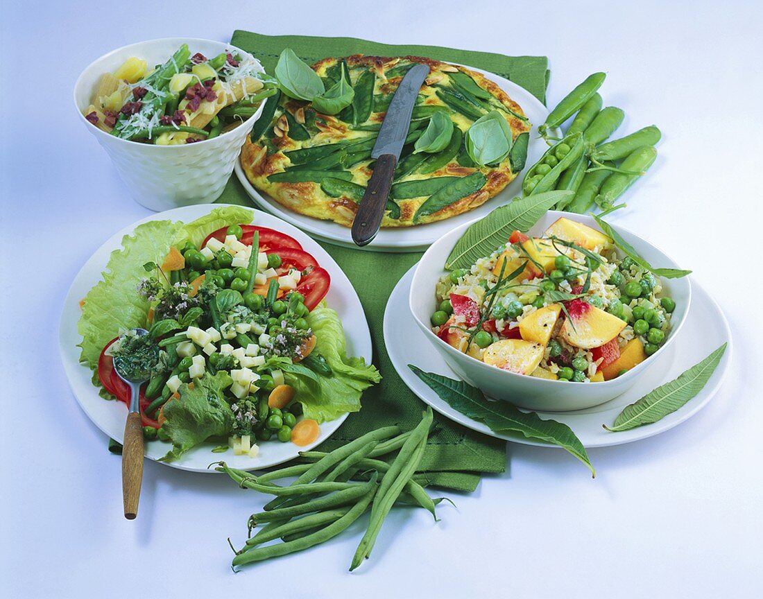 Vegetable salad, rice salad, tortilla with mangetout, penne