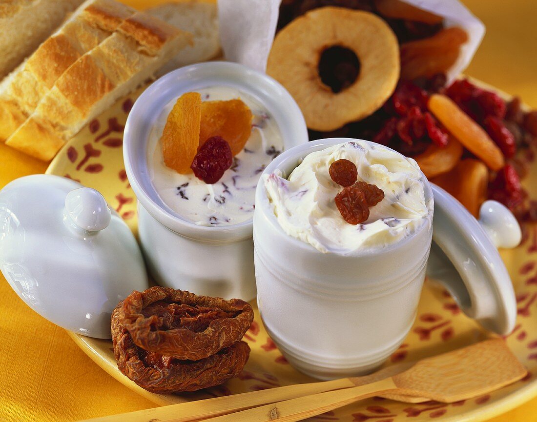 Sweet butter spreads with dried fruit