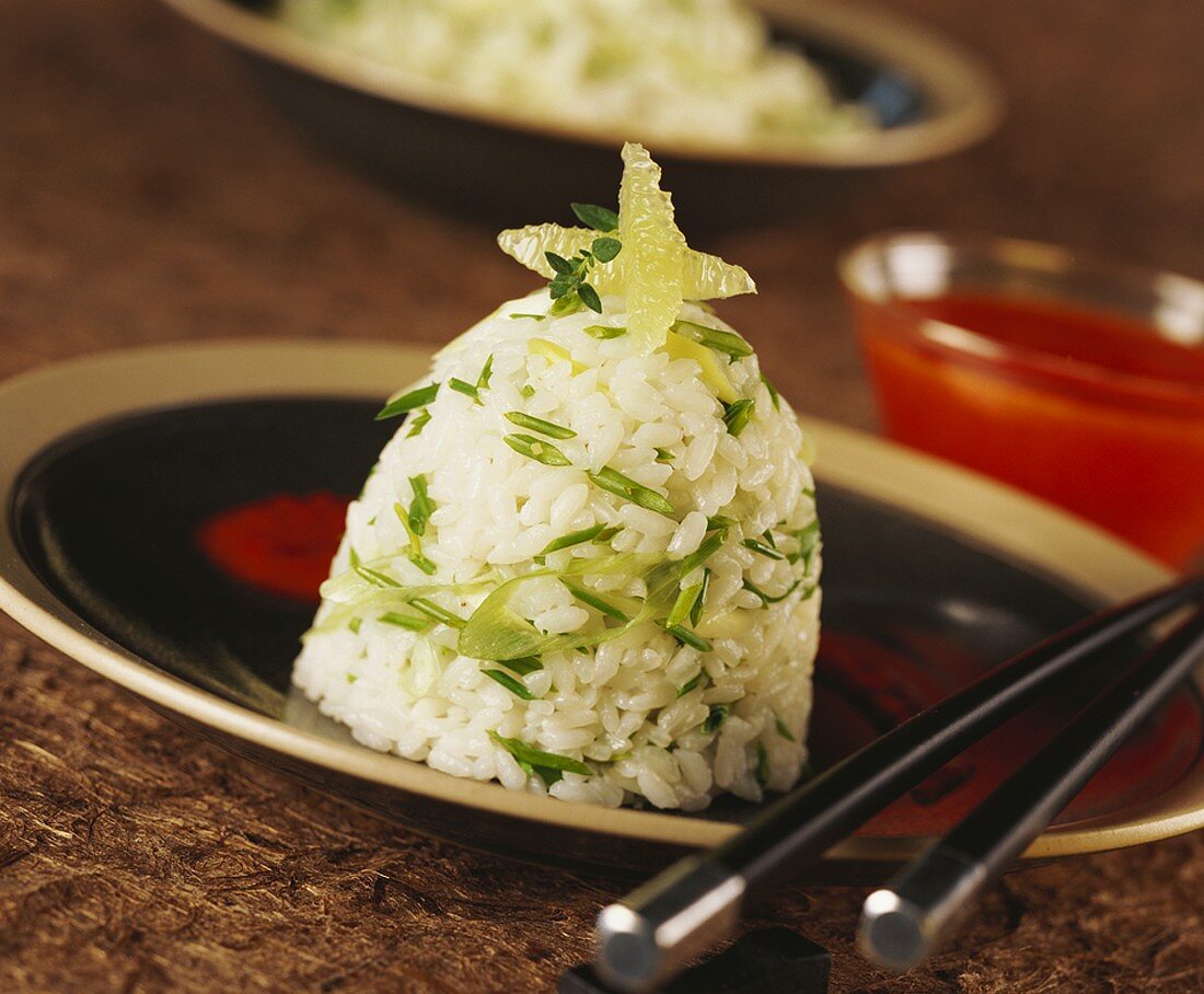 Timbale of sticky rice and spring onions