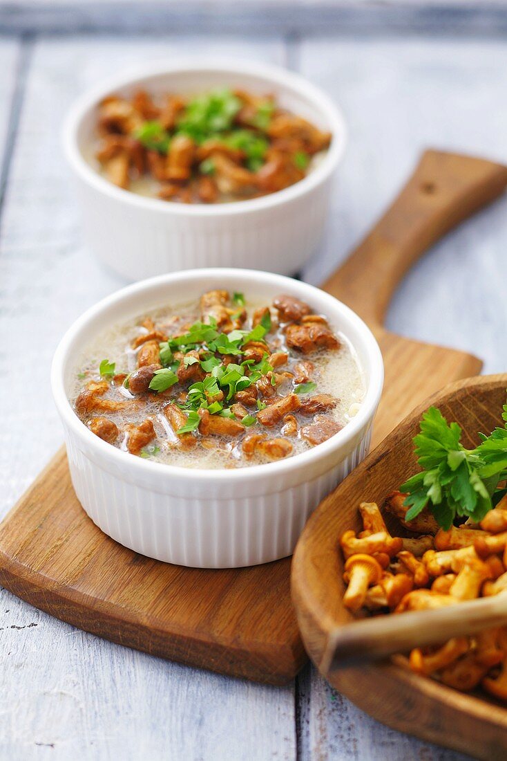 Chanterelle soup with sour cream and parsley