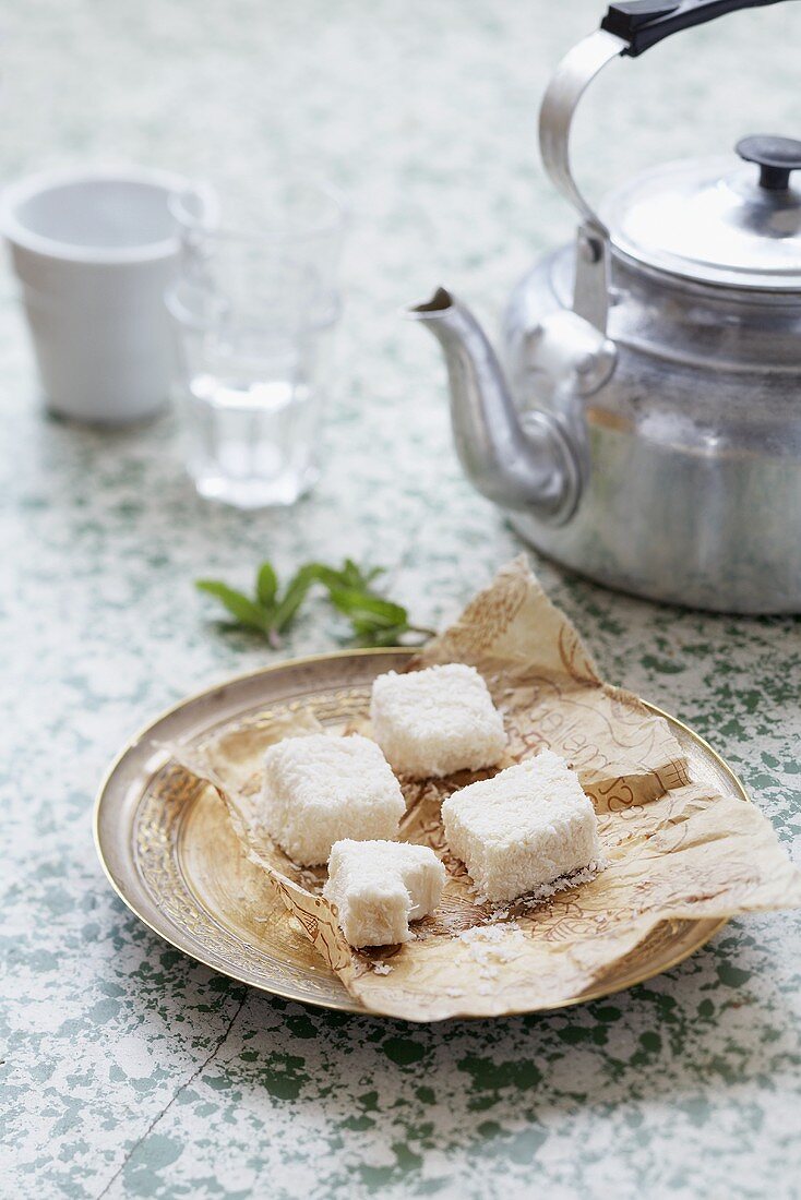 Kokos-Marshmallows und Teekessel