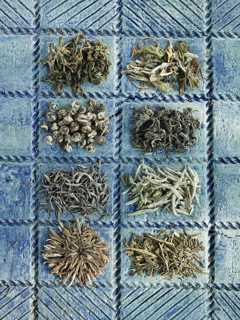 Eight different types of green tea