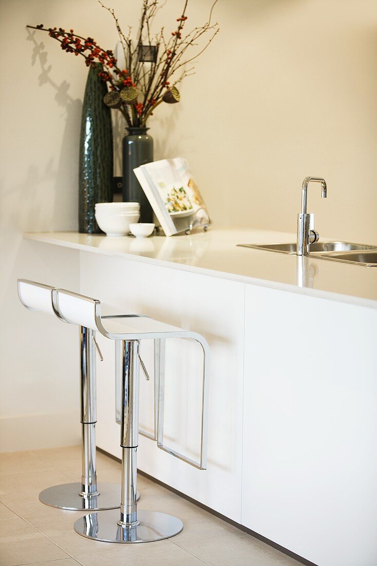 Kitchen counter with sink