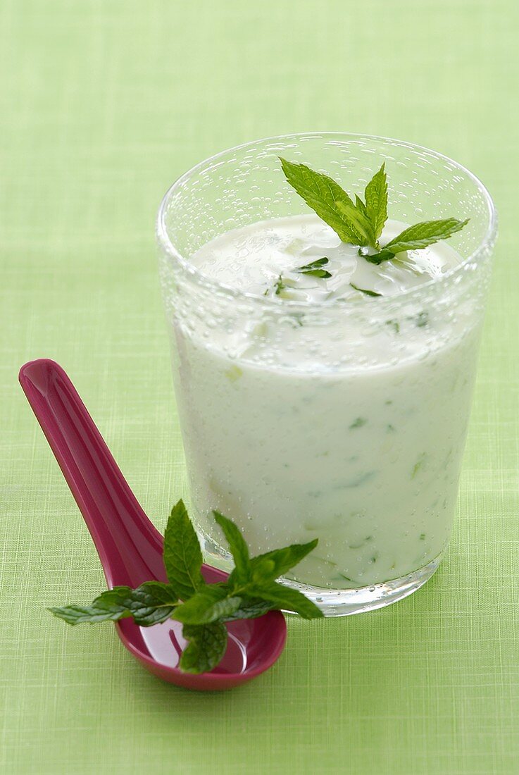 Yoghurt frappé with mint leaves