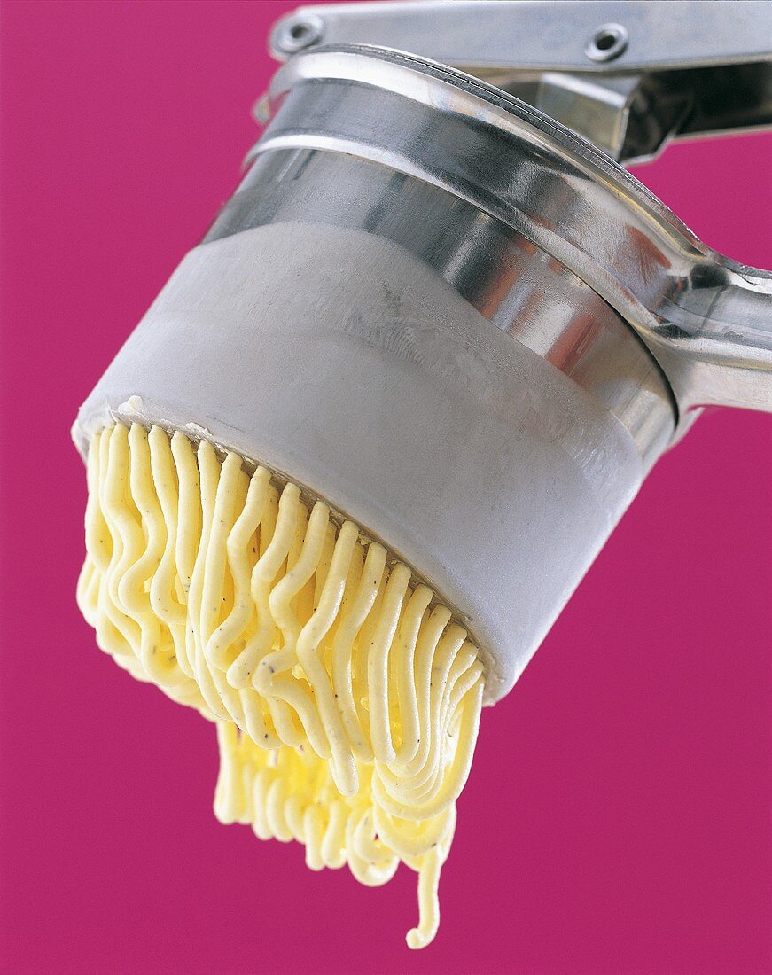 Spaghettieis zubereiten