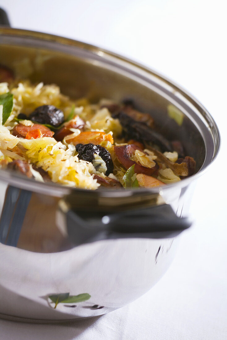 Bigos (Sauerkraut-Fleisch-Eintopf, Polen)