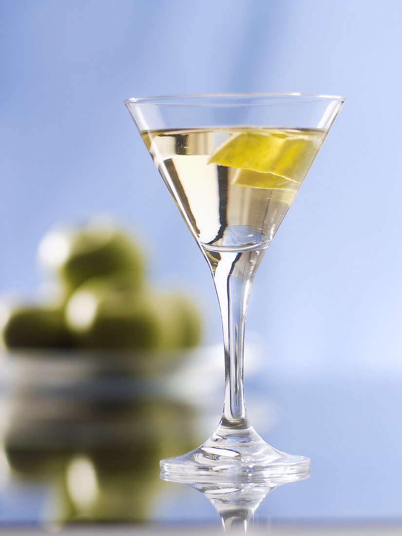 Martini mit Zitrone