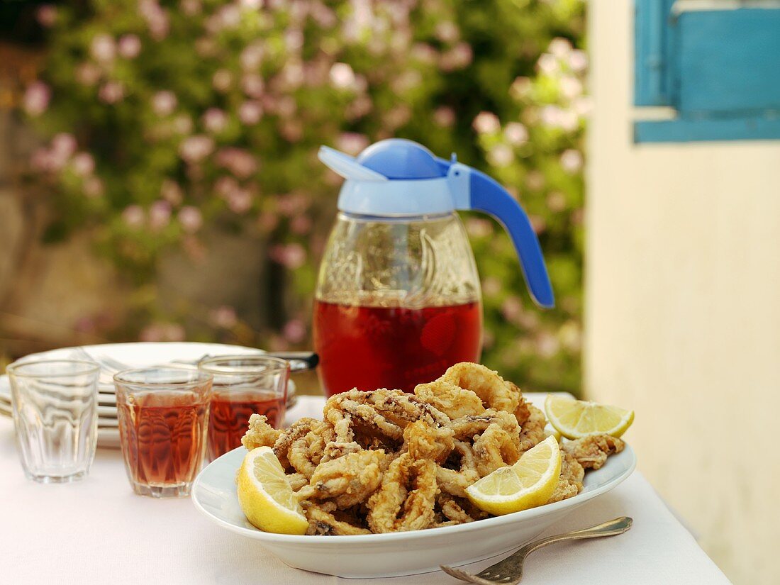 Deep-fried squid rings