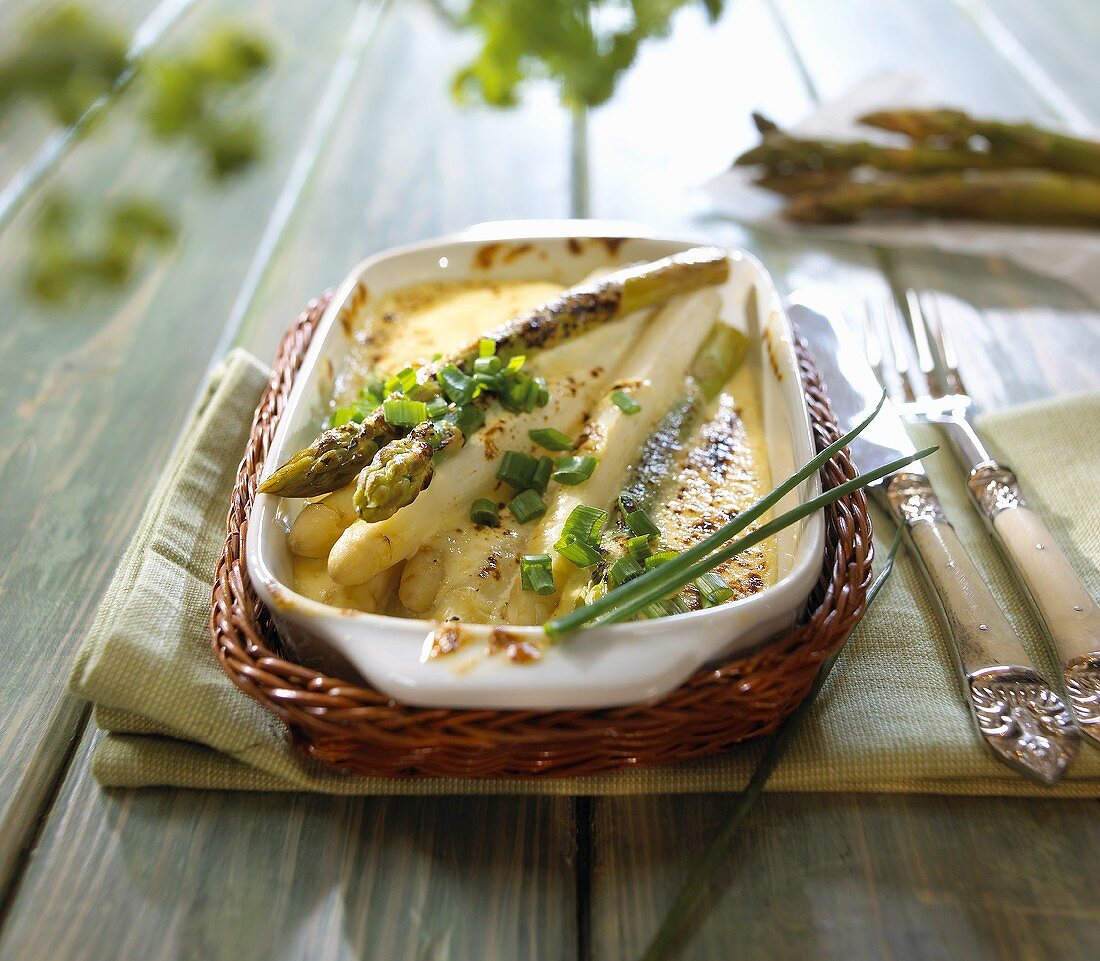 Asparagus gratin