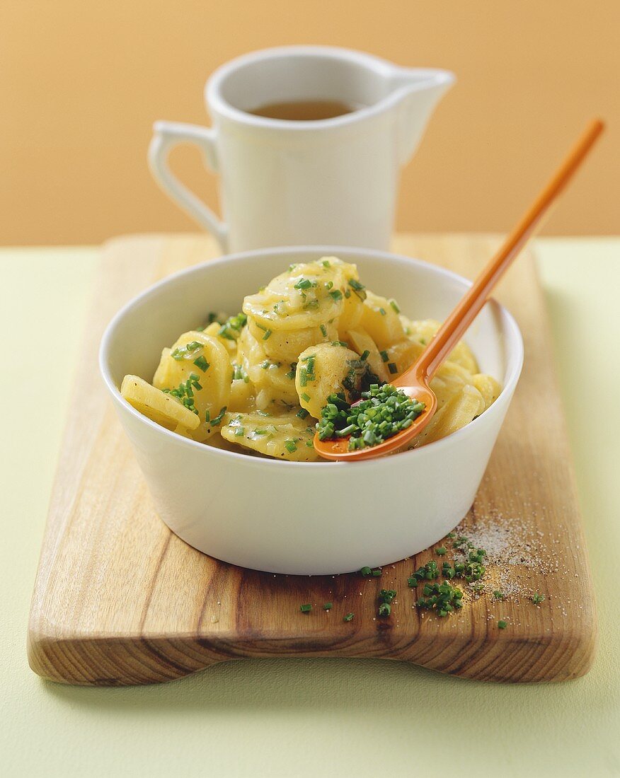 Kartoffelsalat mit Schnittlauch