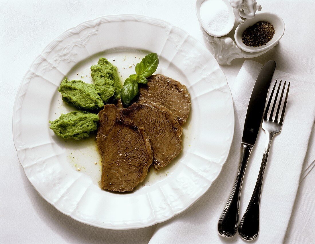 Boiled beef fillet with pea puree