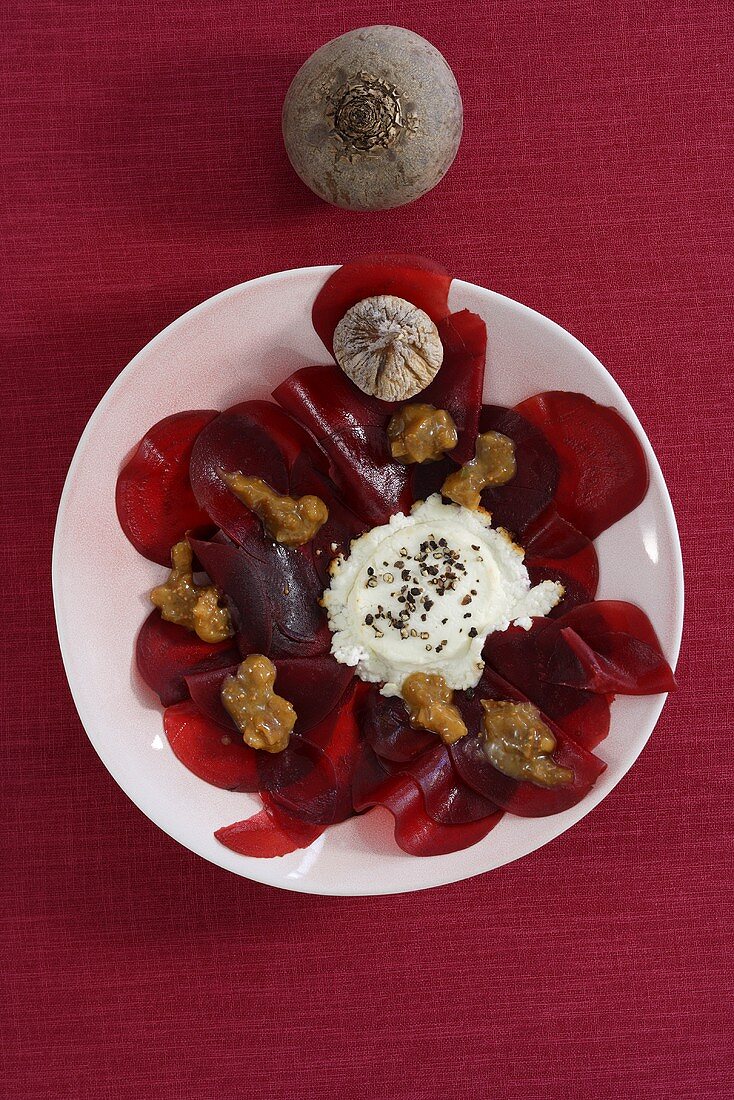 Beetroot carpaccio with fig vinaigrette and goat's cheese