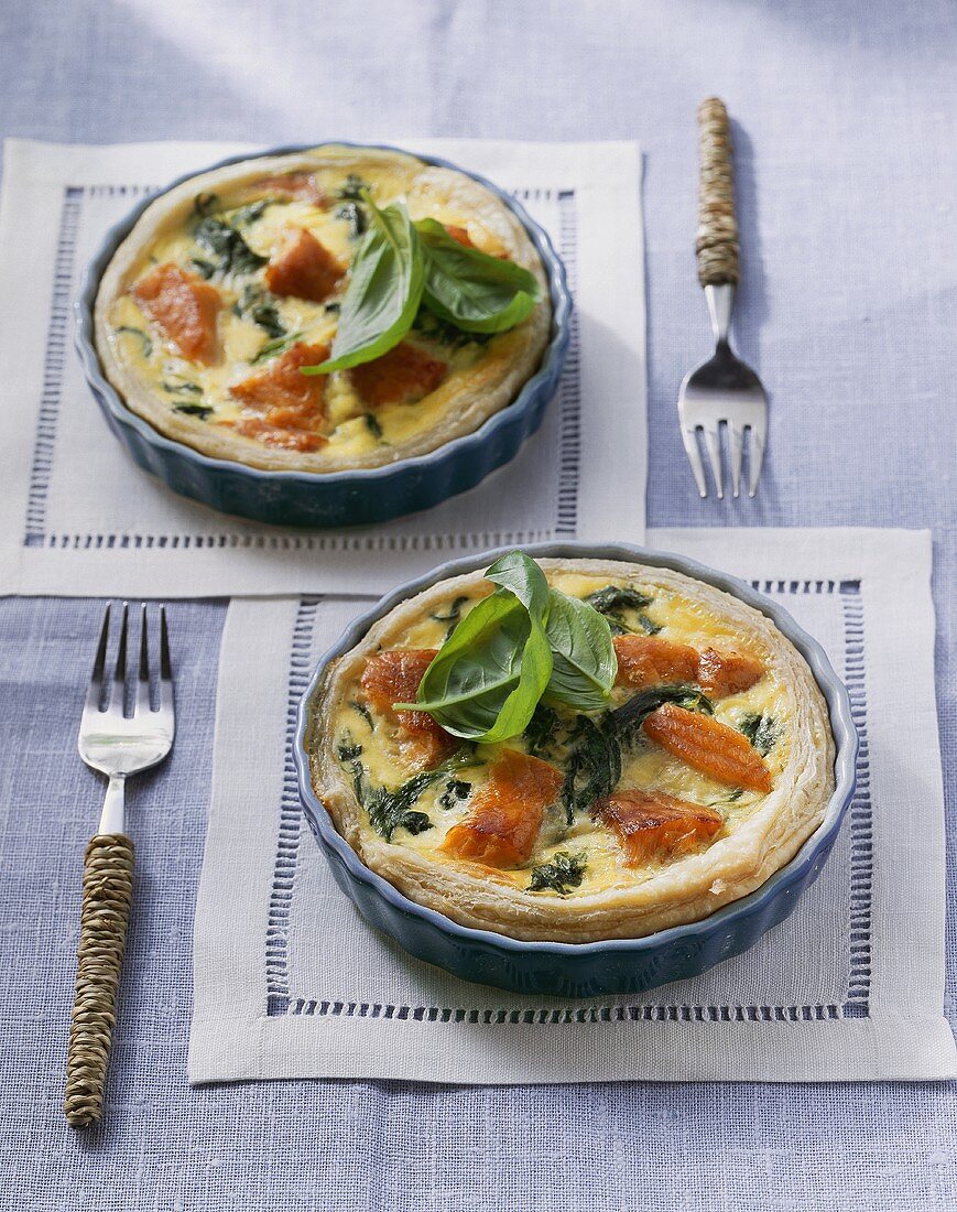 Salmon and spinach quiches