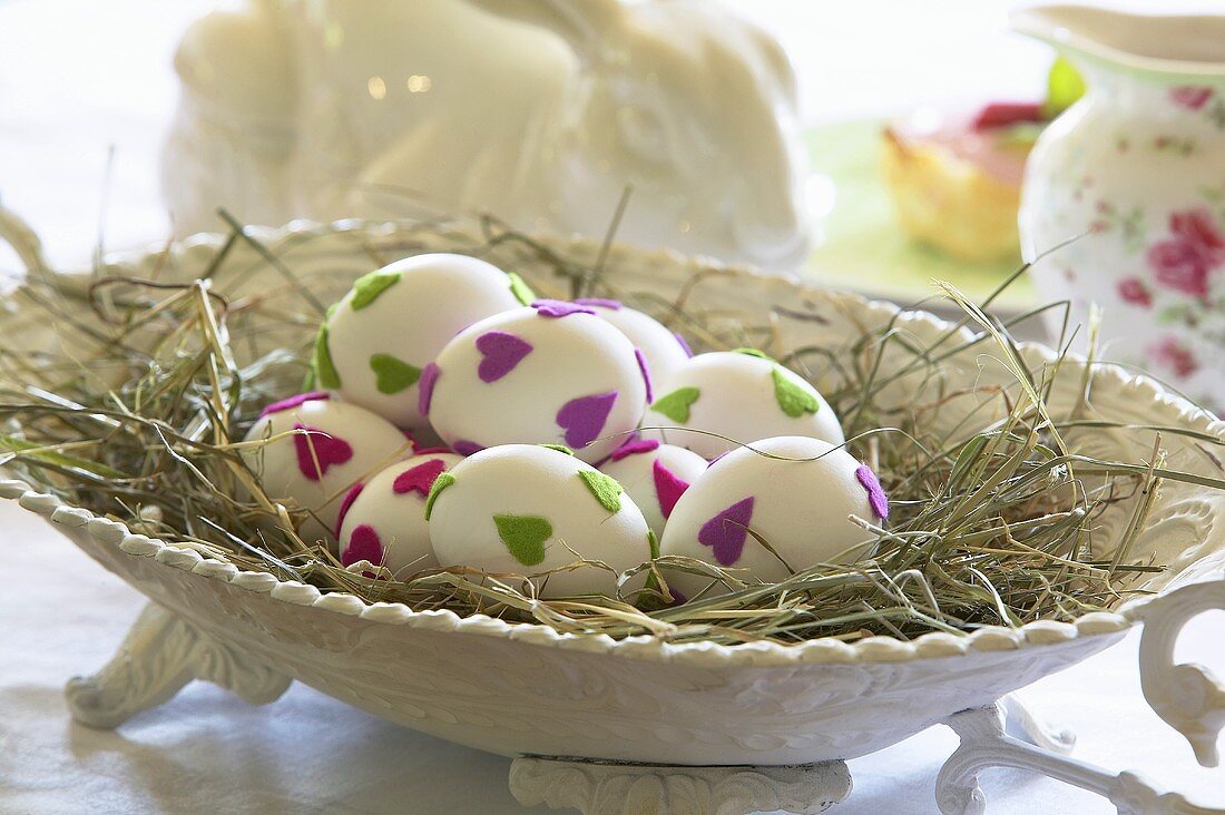Easter eggs with felt decorations