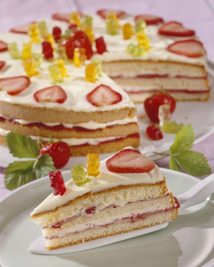 Strawberry cream cake with Gummi bears