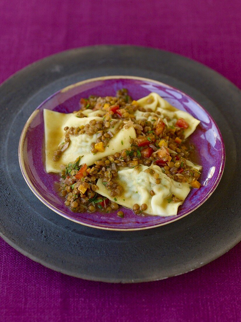 Venison Maultaschen (filled pasta parcels) on lentil sauce