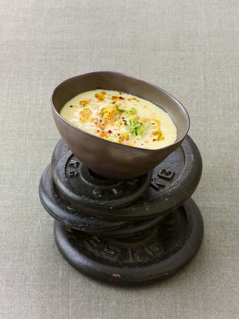 Cold yoghurt soup with lentils