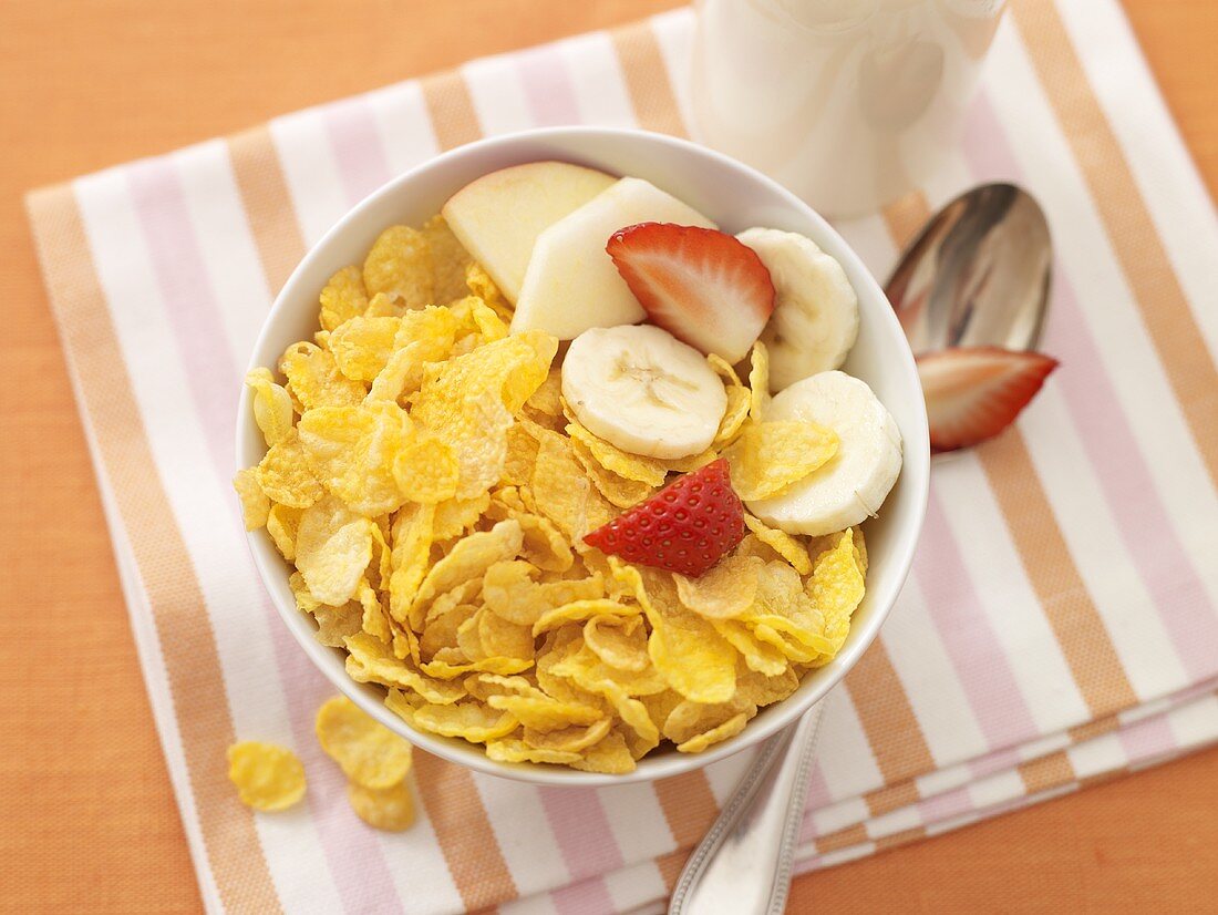 Cornflakes mit frischem Obst