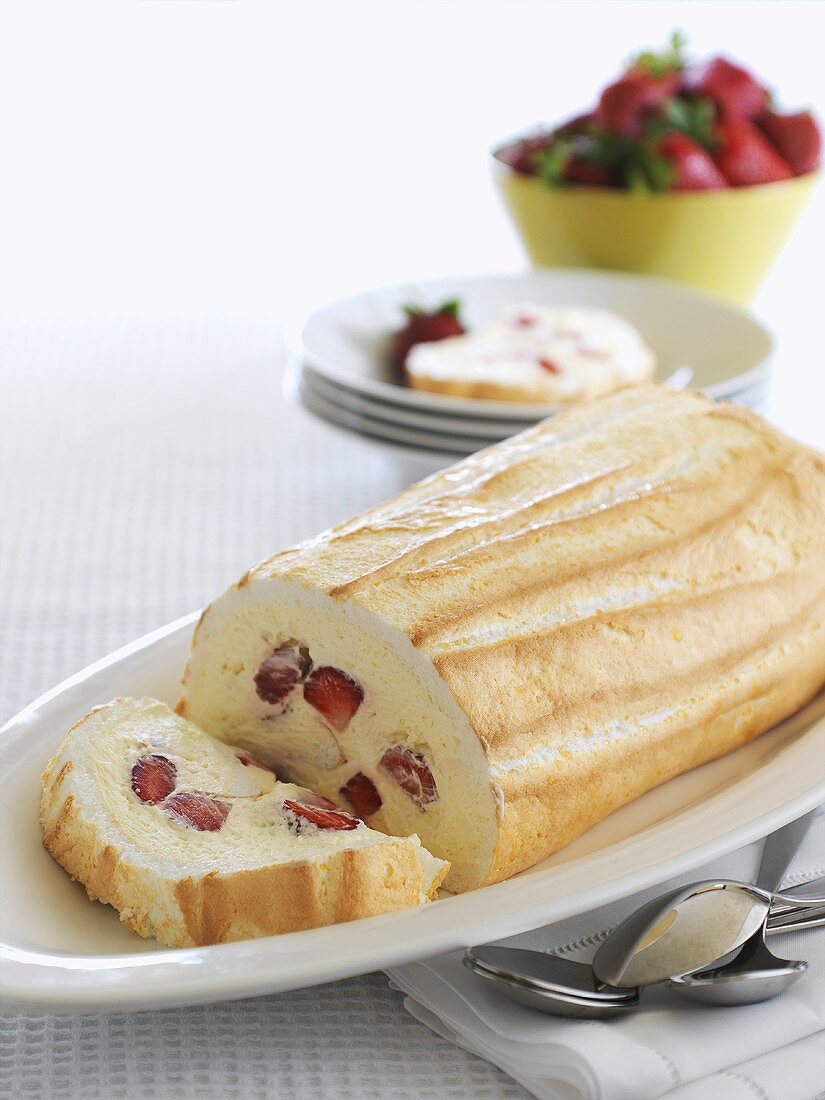 Strawberry meringue roulade