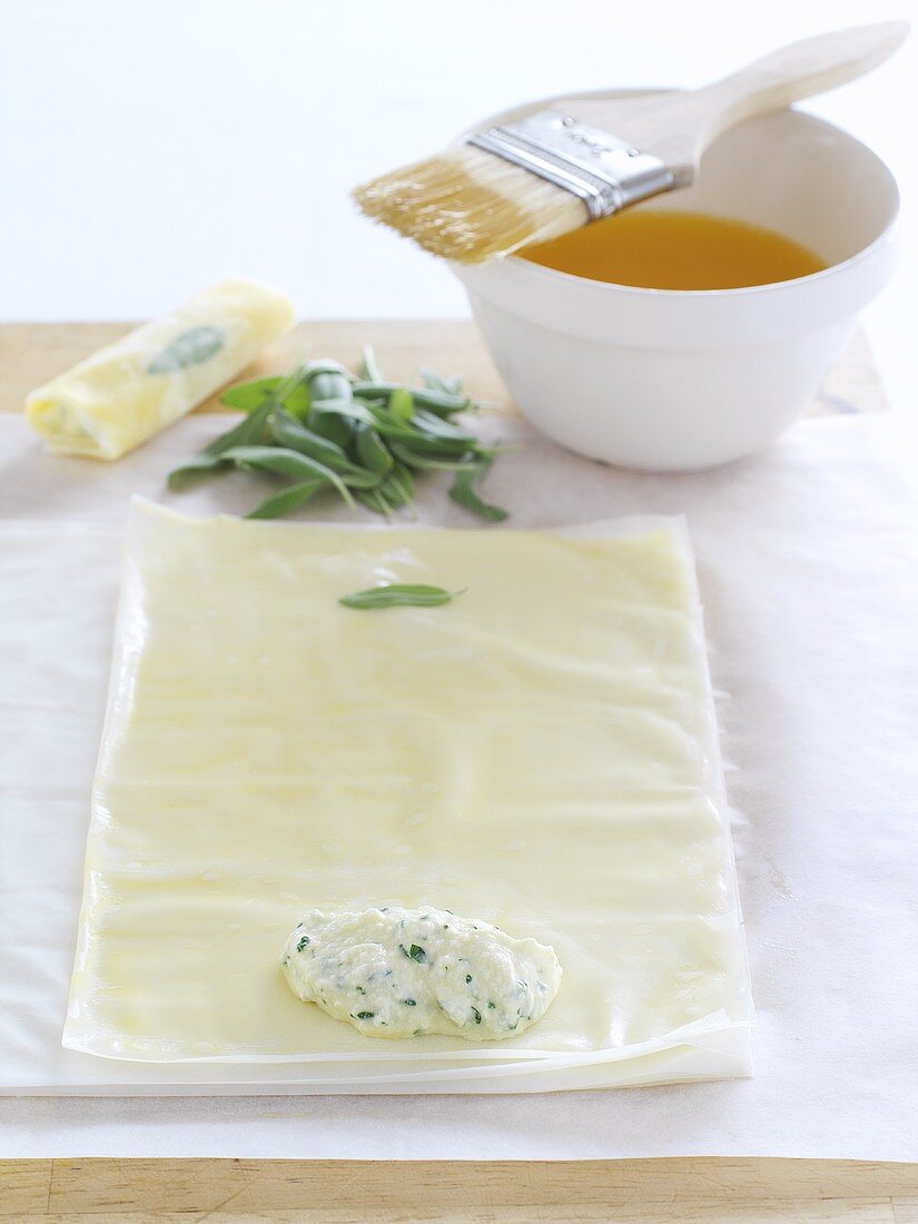 Filling filo pastry with herb quark