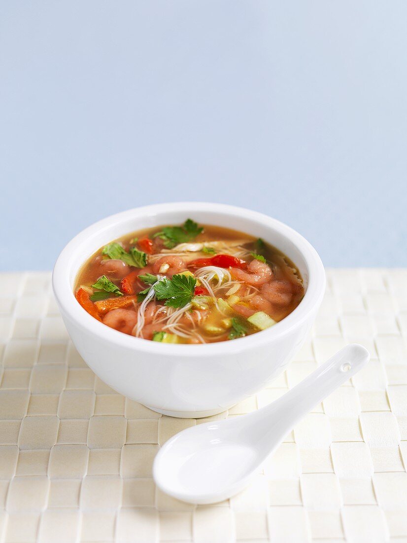 Spicy noodle soup with prawns