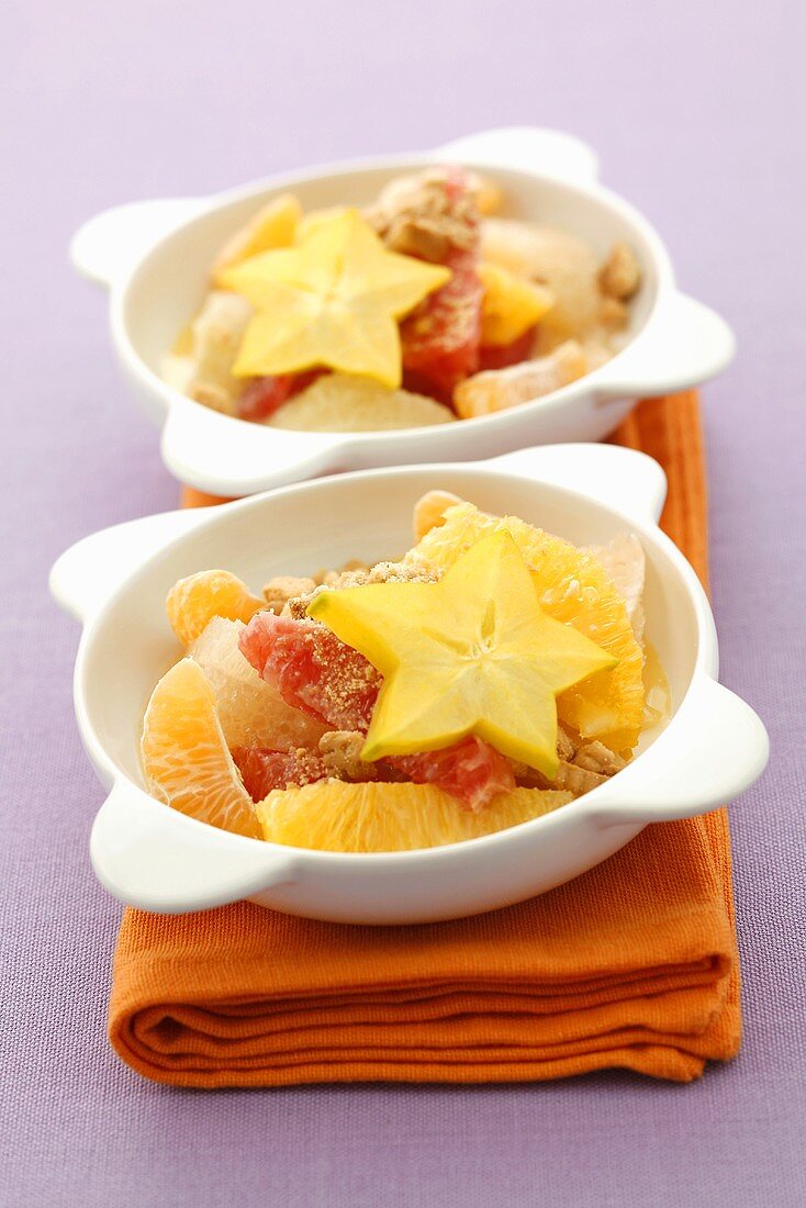 Fruit salad (orange, grapefruit and star fruit)