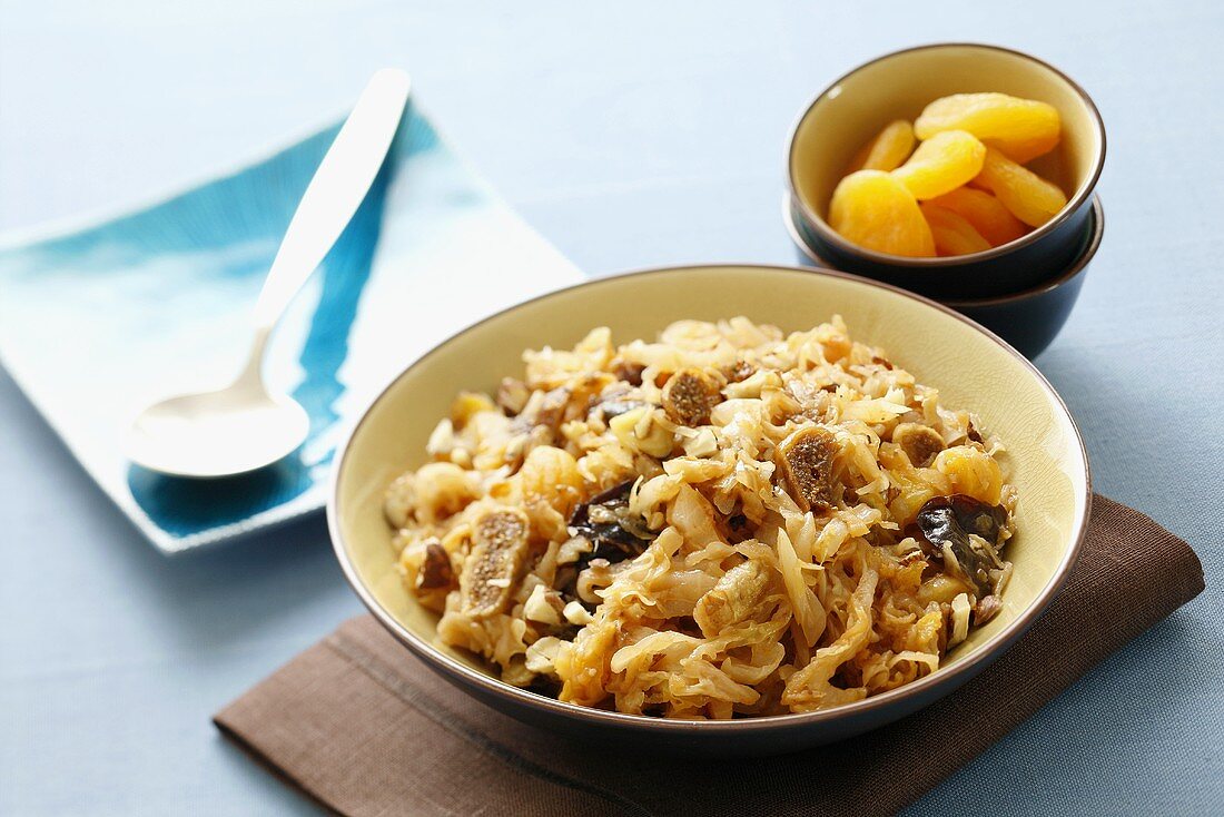 White cabbage with dried fruit