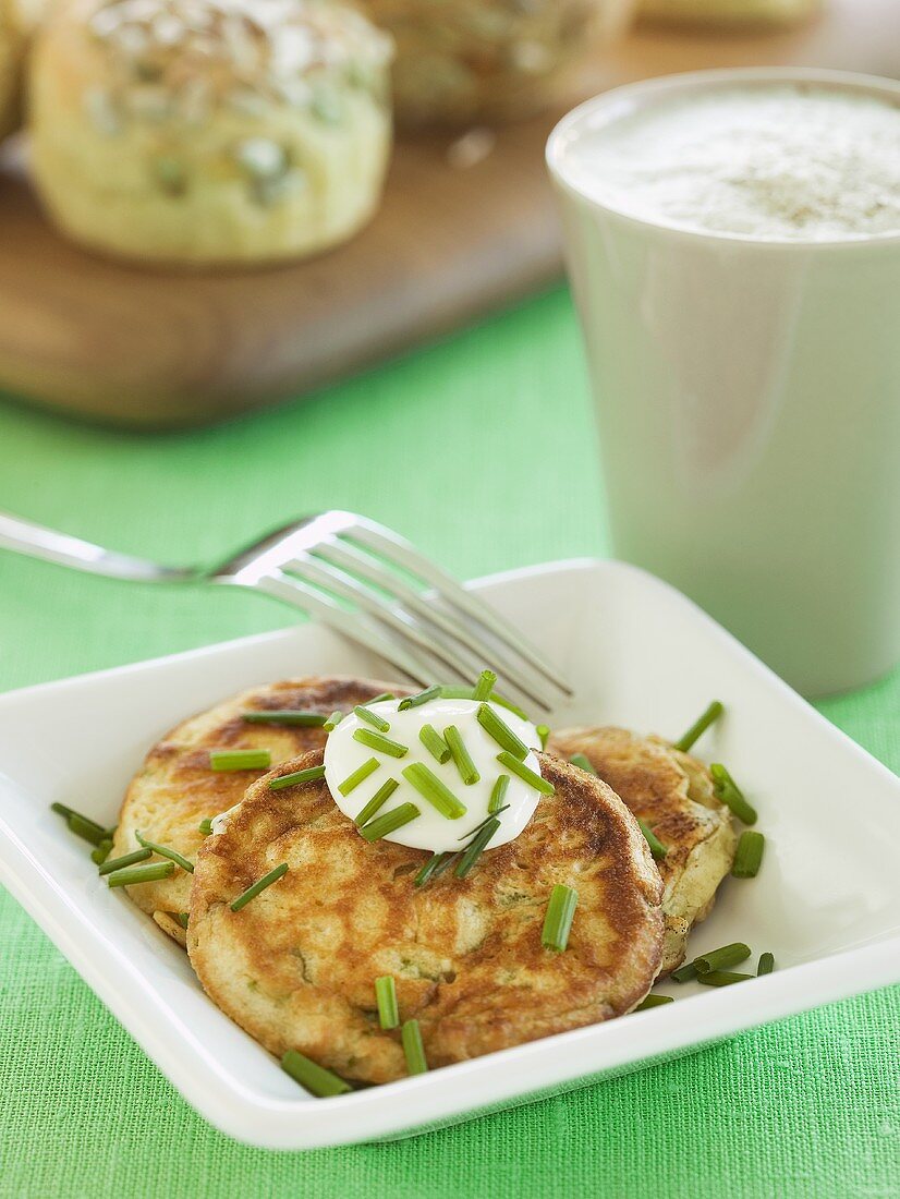 Pikante Pancakes mit Schnittlauch