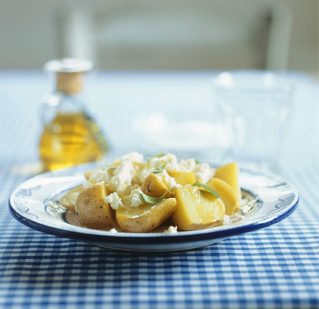 Potatoes with sheep's cheese (Greece)