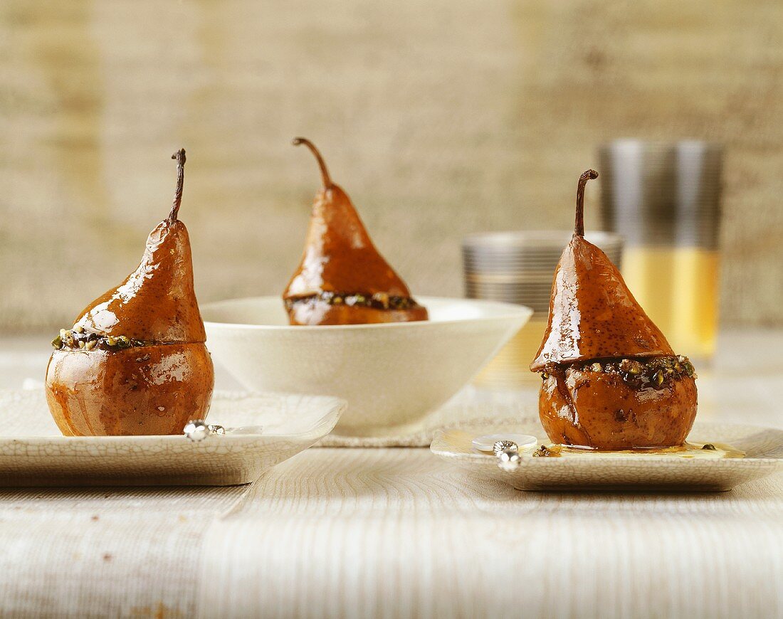 Roasted pears with chocolate pesto