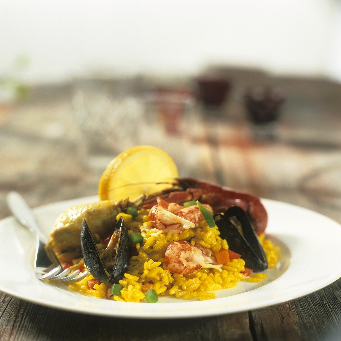 Paella mit Krebsschwänzen