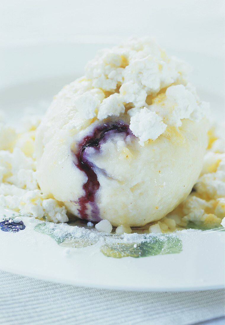 Dumpling with blueberries and cottage cheese