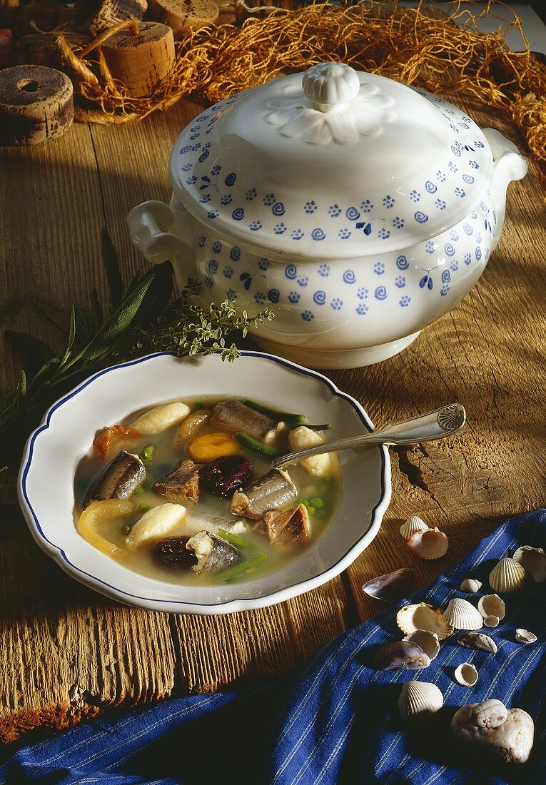 Holstein eel soup