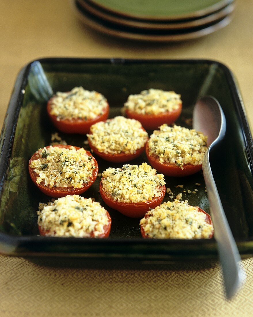 Provençal-style baked tomatoes