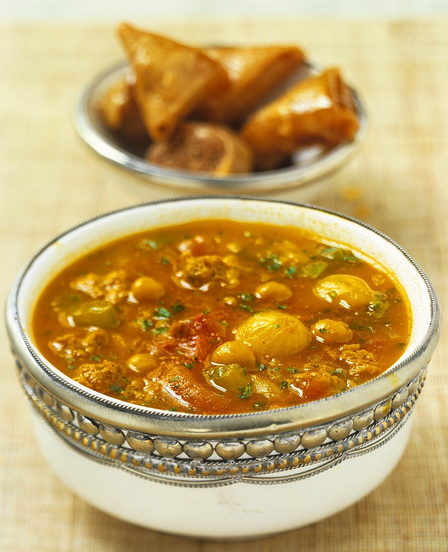 Ramadan soup with lamb and chick-peas