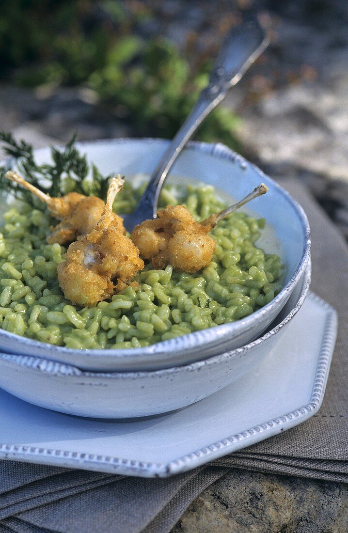 Green risotto with frogs' legs