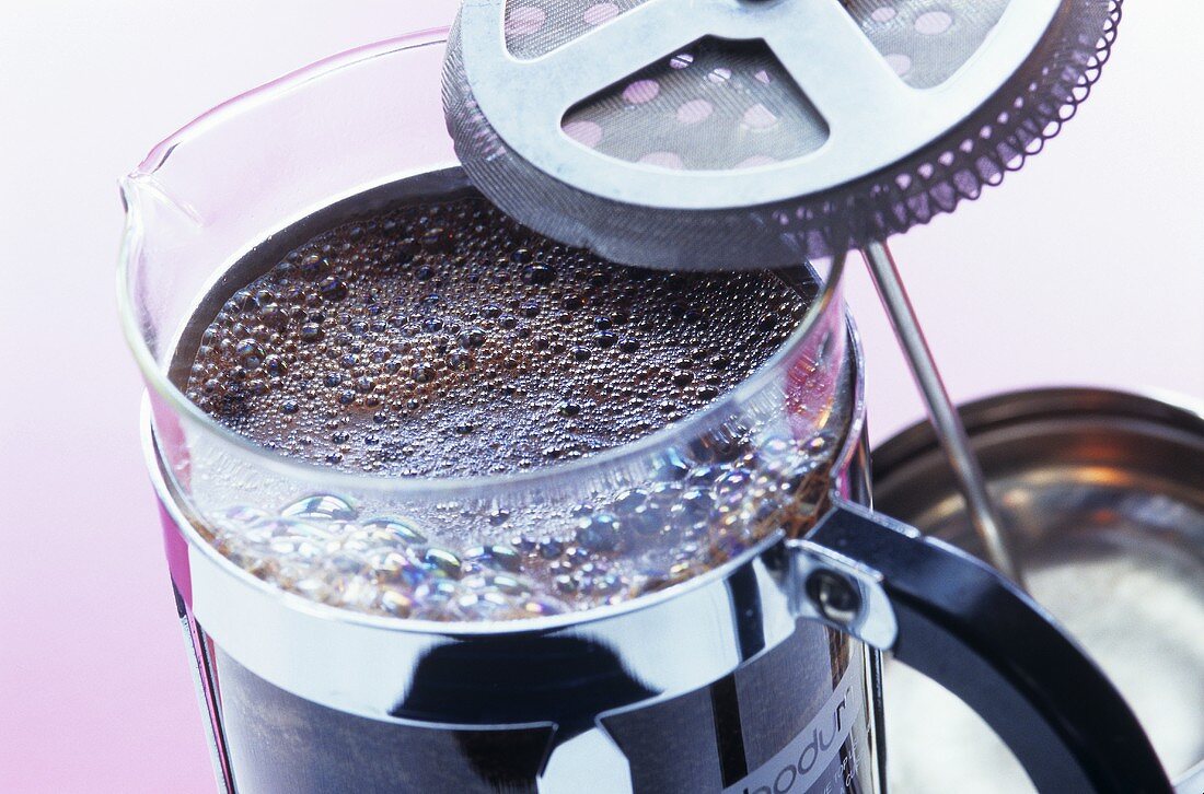 Kaffee in einer Kaffeekanne