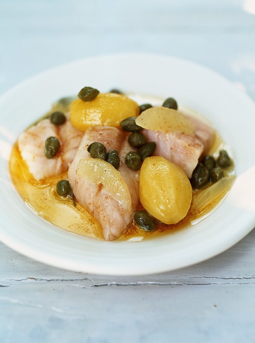 Grenoble-style snapper (with capers, lemons and boiled potatoes)