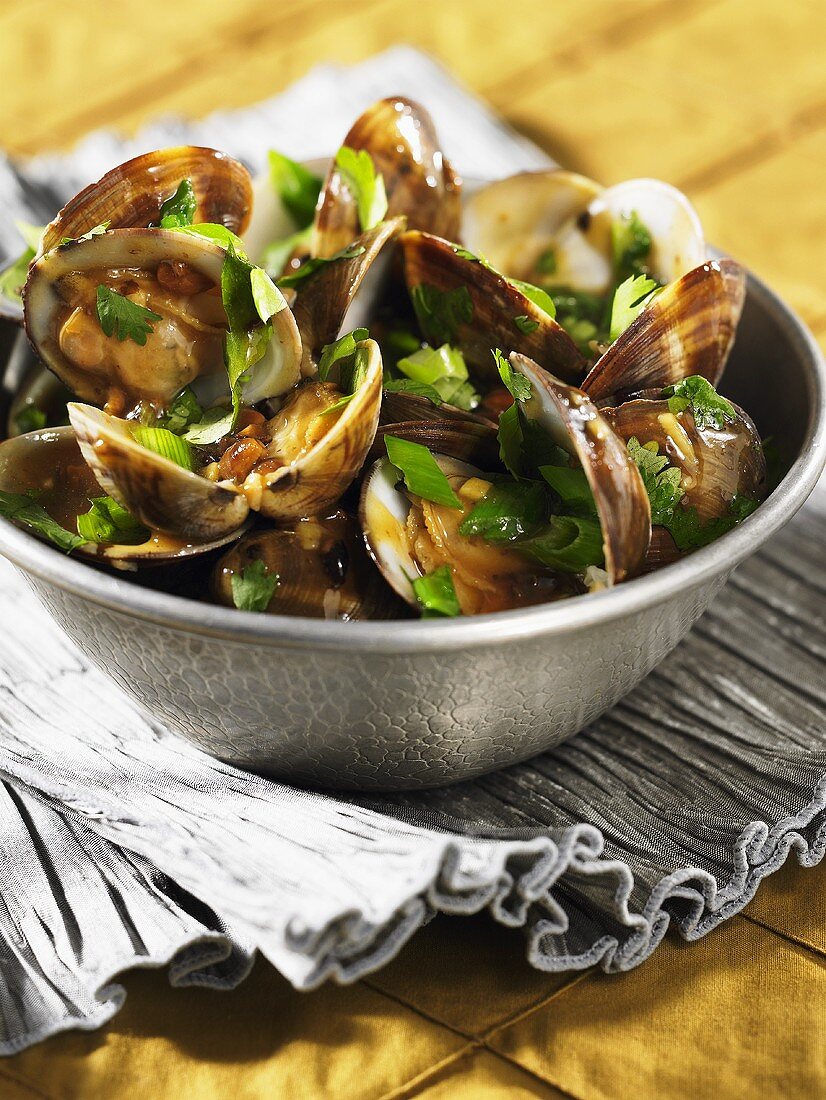 Clams with parsley