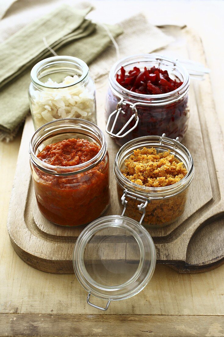 Preserved carrots, beetroot, daikon radish and ajvar