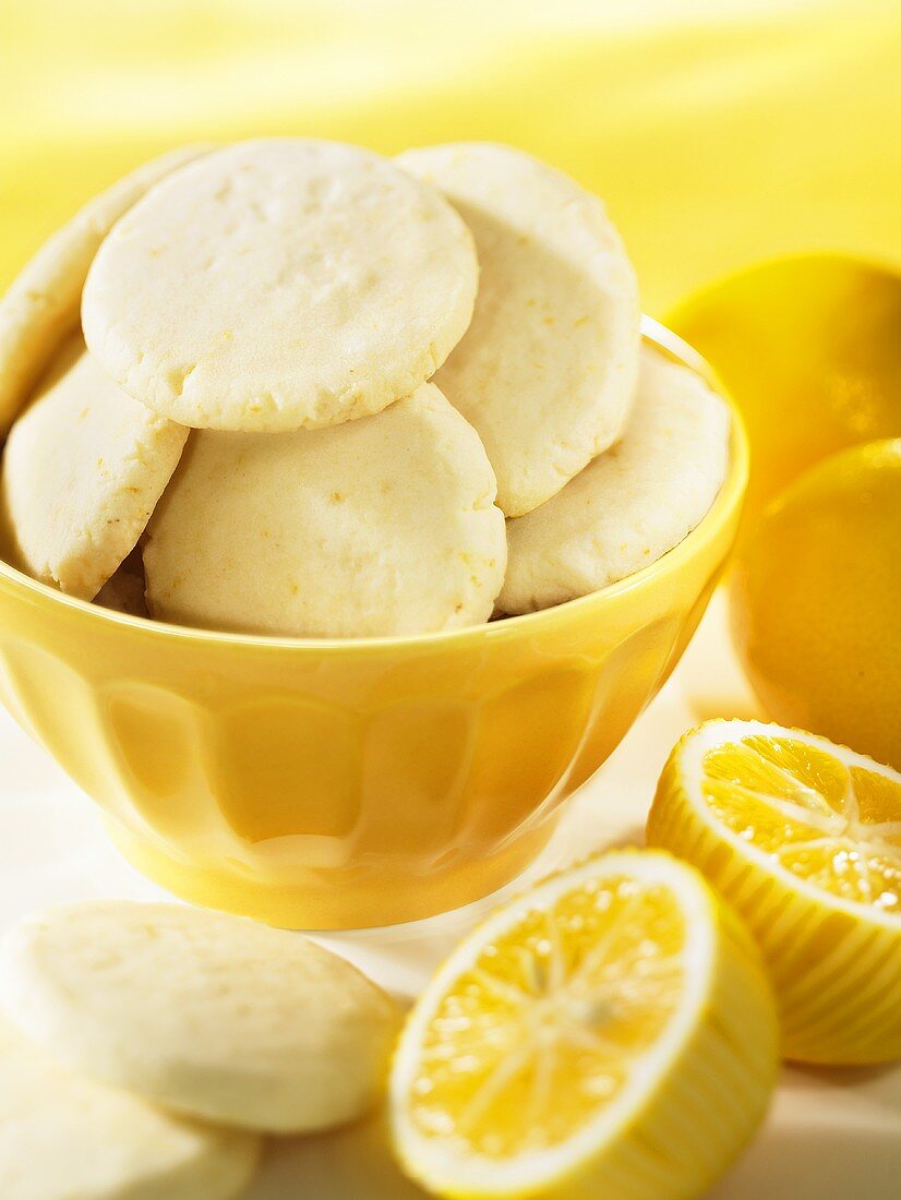 Lemon biscuits (lemon shortbread)