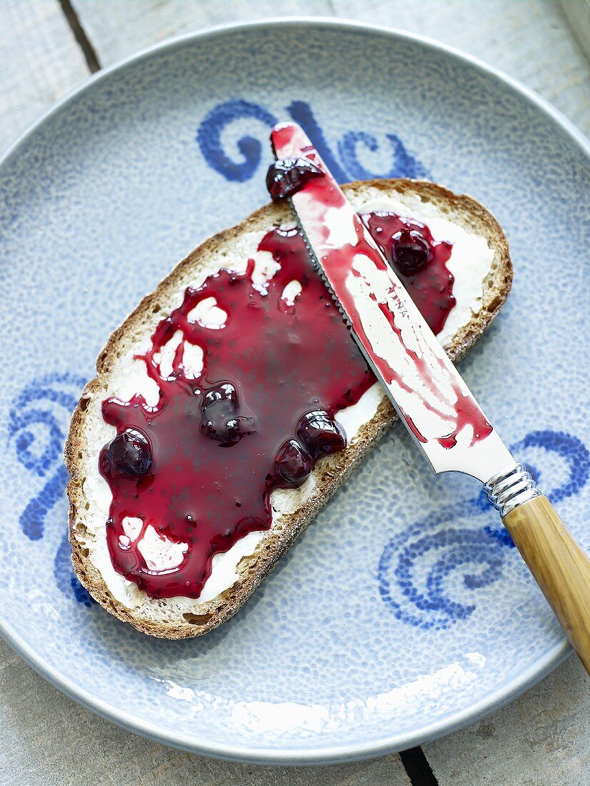 Bread with redcurrant jam